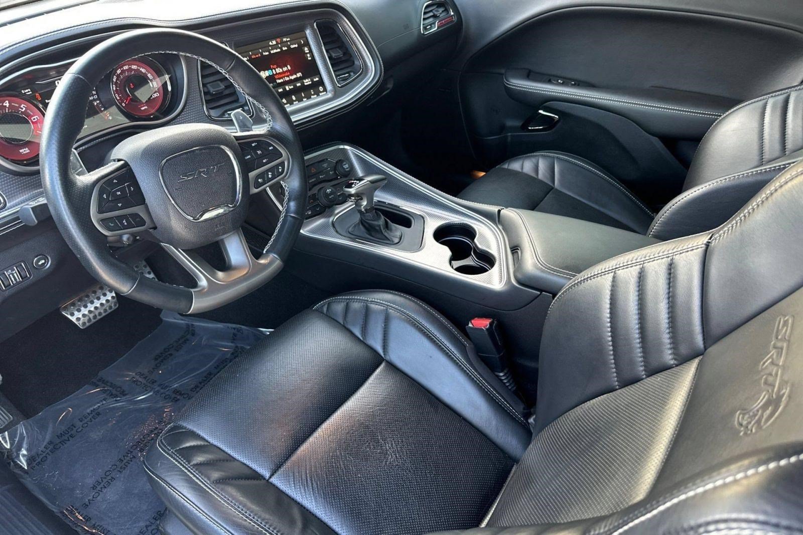 Used 2023 Dodge Challenger SRT Hellcat RWD image 4