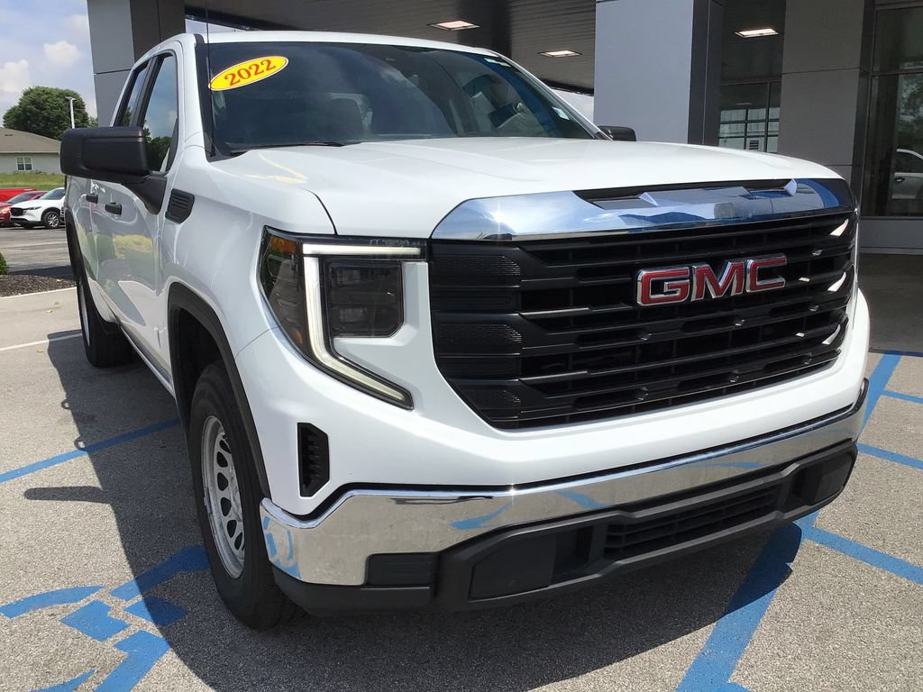 Used 2022 GMC Sierra 1500 Pro w/ Convenience Package RWD image 3