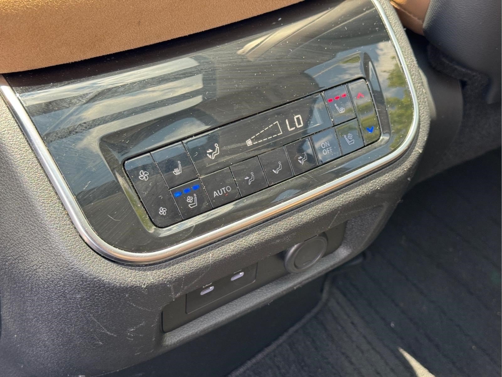 Certified 2025 INFINITI QX80 Sensory w/ Exterior Package AWD/4WD image 17