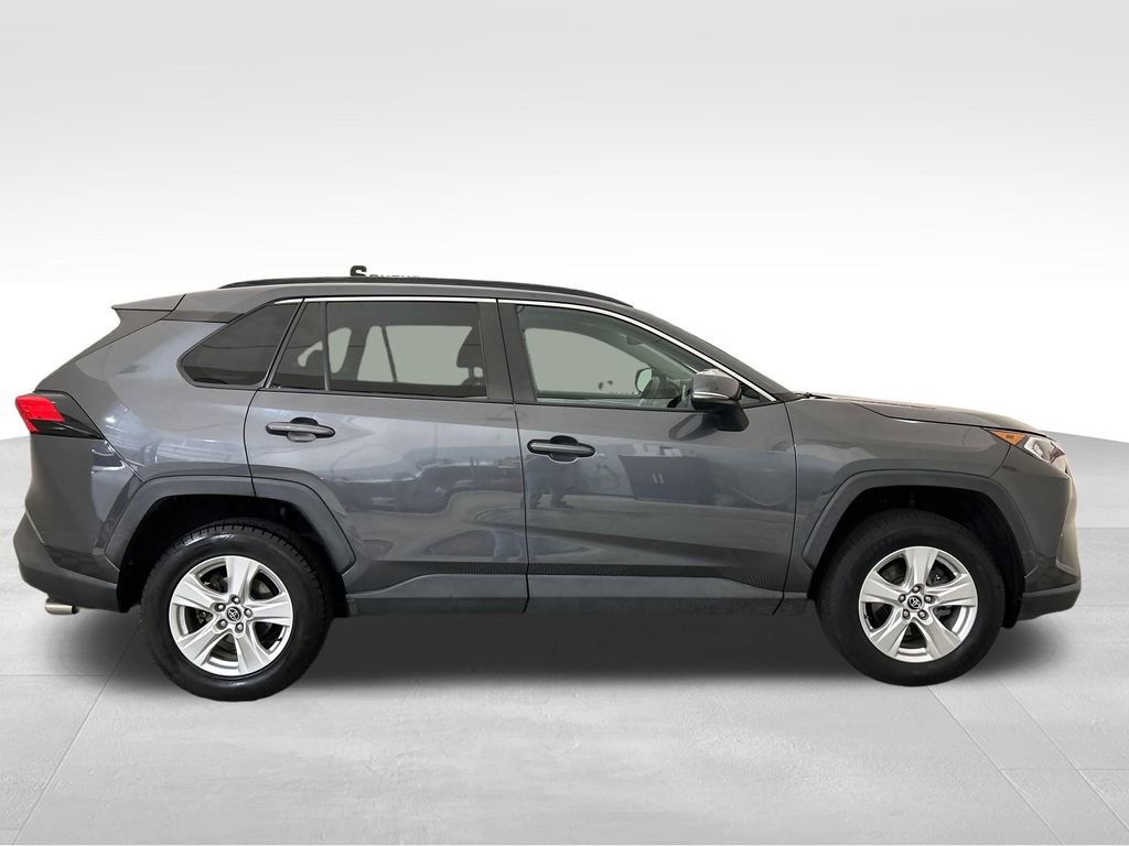 Used 2021 Toyota RAV4 XLE FWD image 6