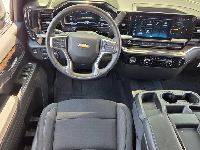 Used 2024 Chevrolet Silverado 1500 LT AWD/4WD image 7