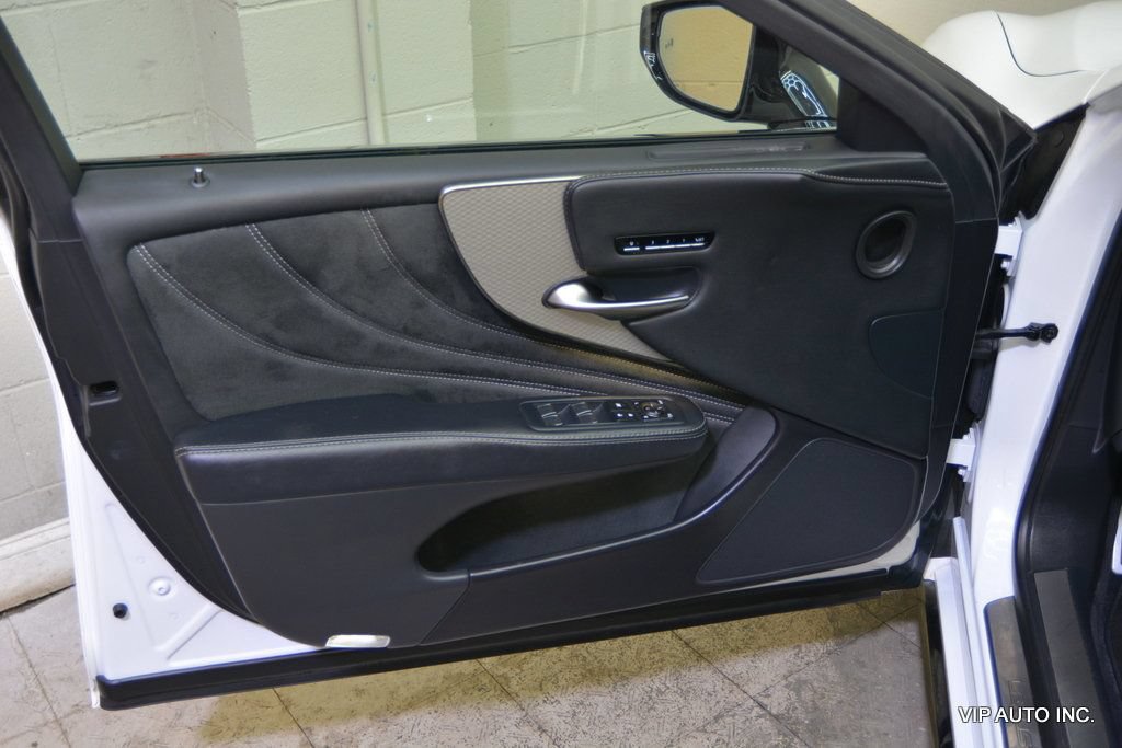 Used 2018 Lexus LS 500 F Sport w/ Accessory Package (Z1) RWD image 17