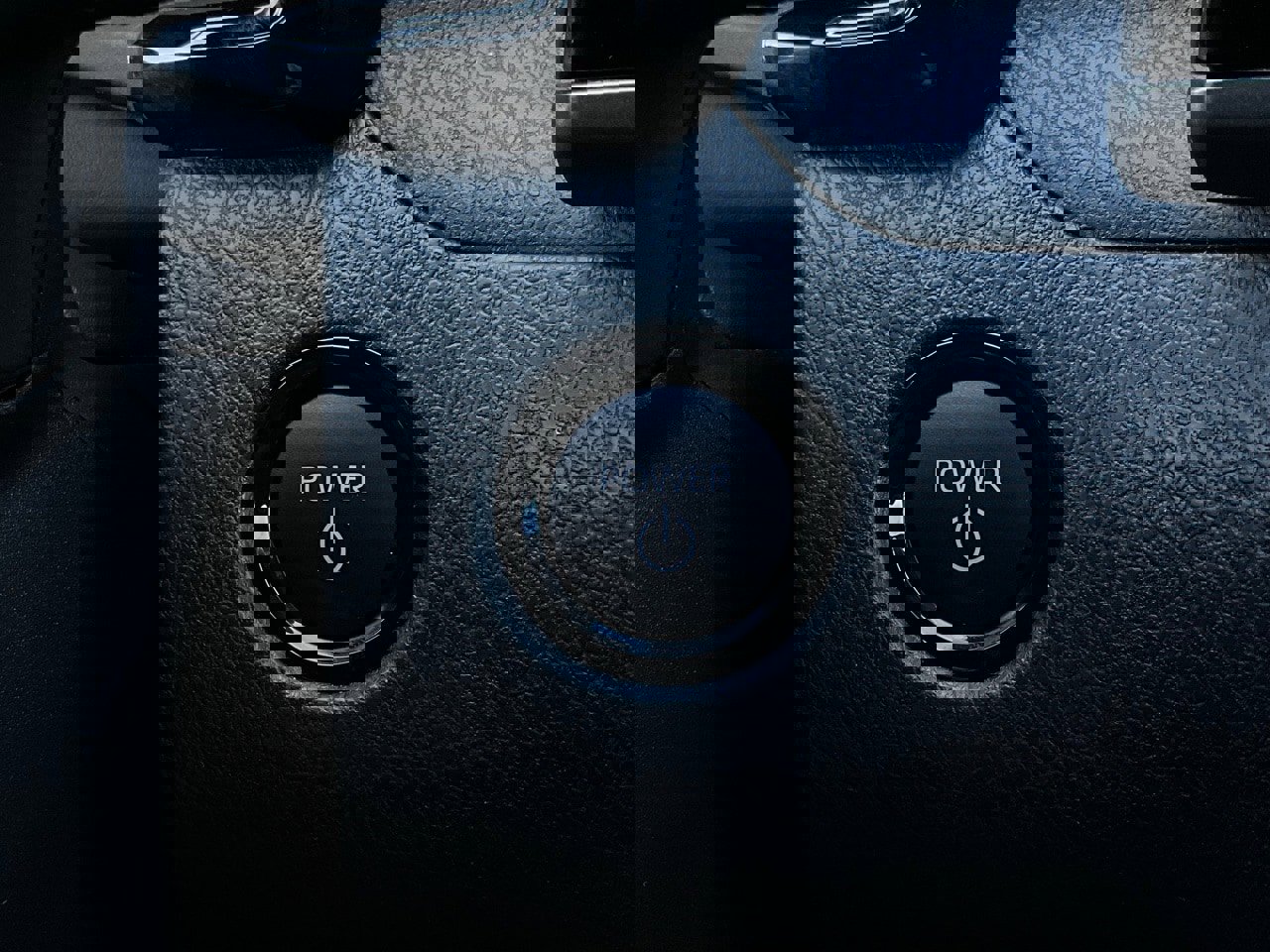 Used 2025 Toyota Camry LE image 27