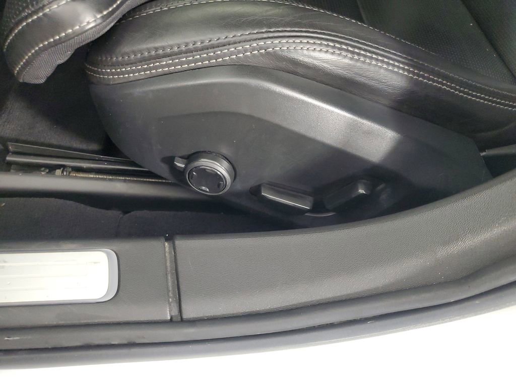 Used 2017 Volvo S90 T6 Inscription w/ Vision Package image 29