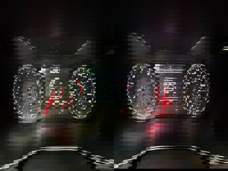 Used 2019 Genesis G70 2.0T Advanced w/ Sport Package image 19