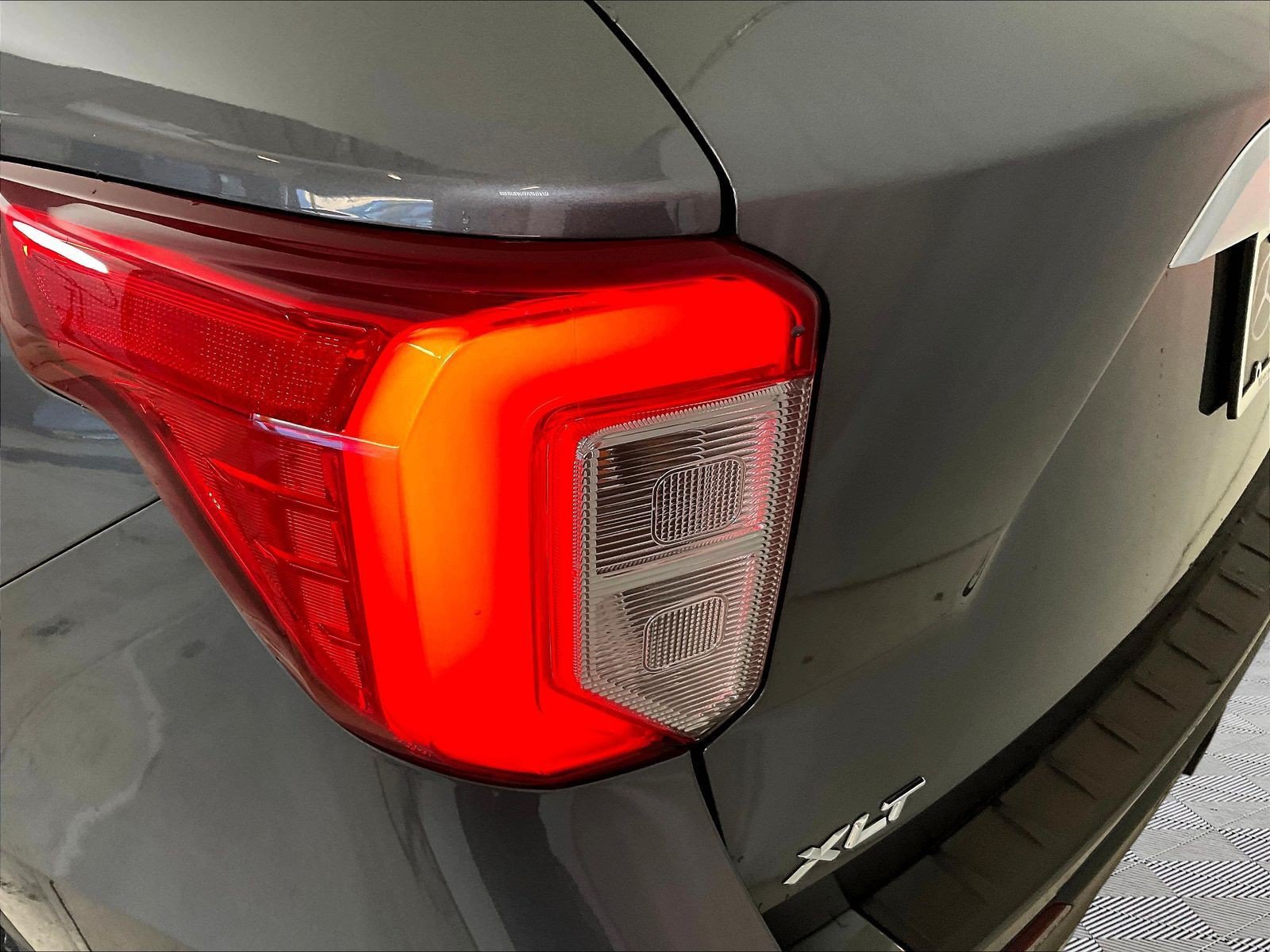 Used 2023 Ford Explorer XLT w/ Equipment Group 202A AWD/4WD image 23