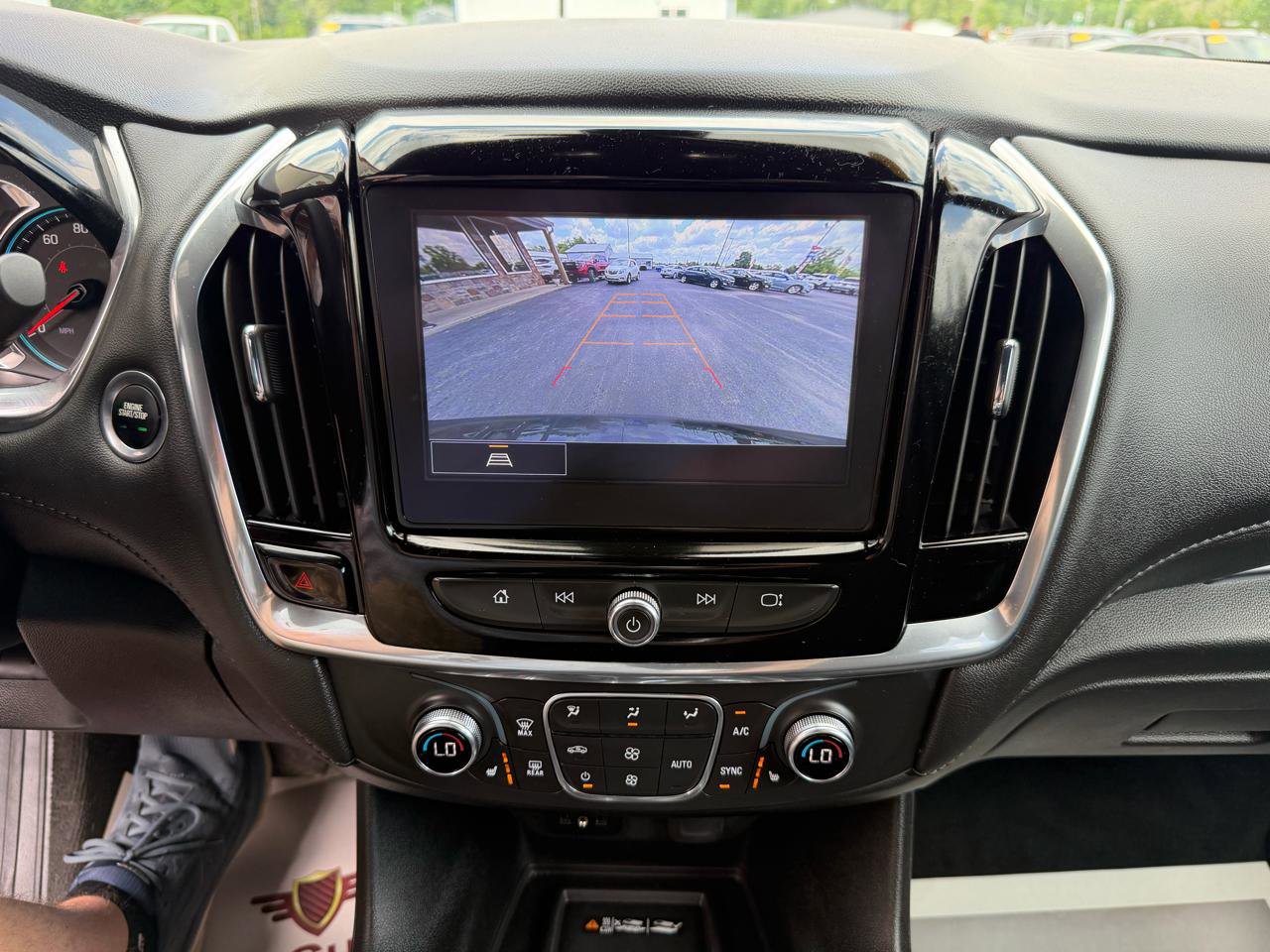 Used 2023 Chevrolet Traverse LT w/ Midnight/Sport Edition AWD/4WD image 33