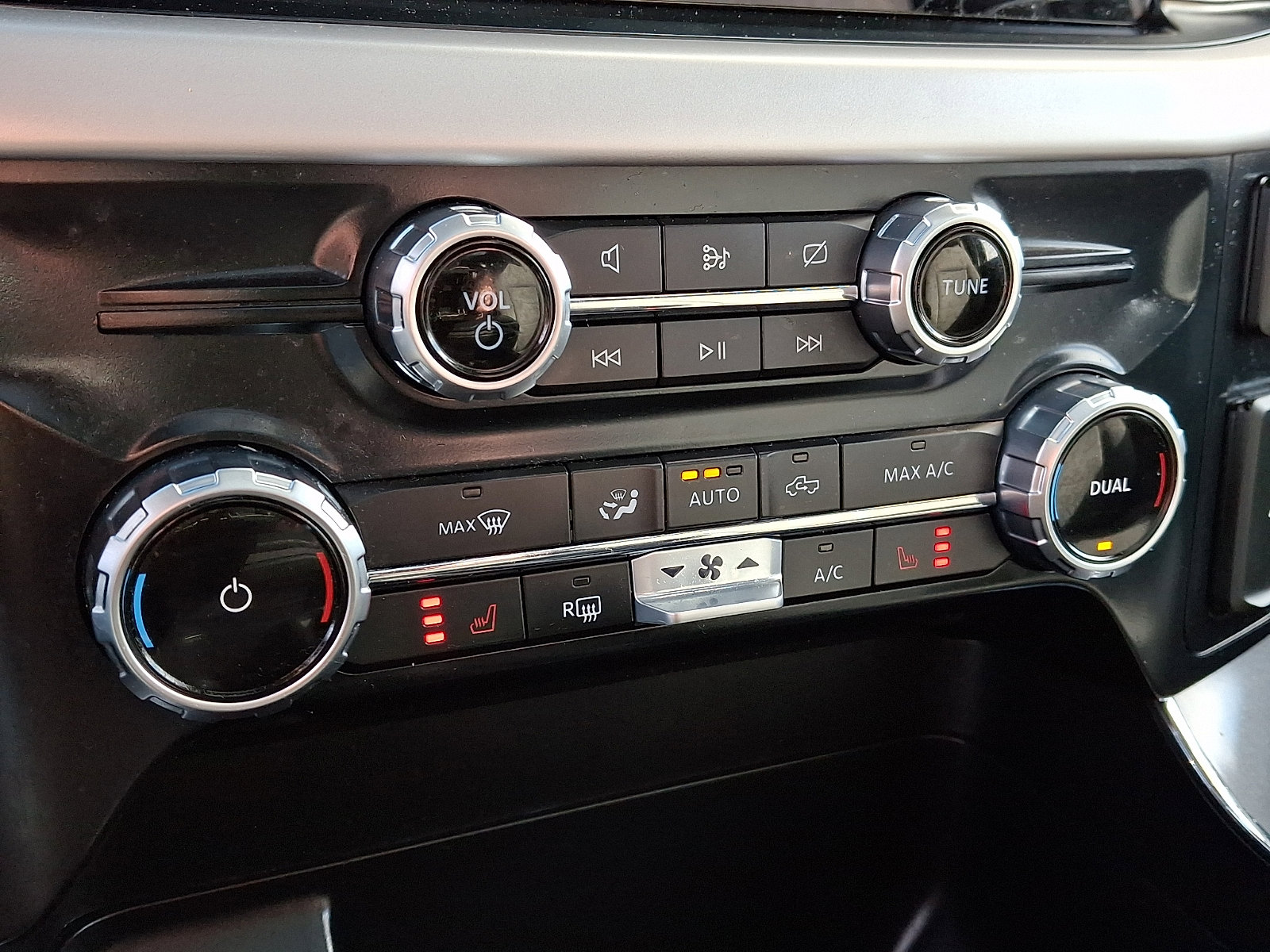 Used 2022 Ford F150 XLT w/ Equipment Group 302A High image 17