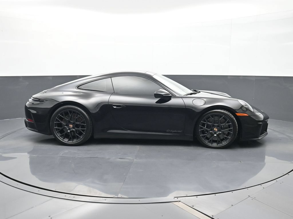 Certified 2026 Porsche 911 Carrera 4 GTS AWD/4WD image 20