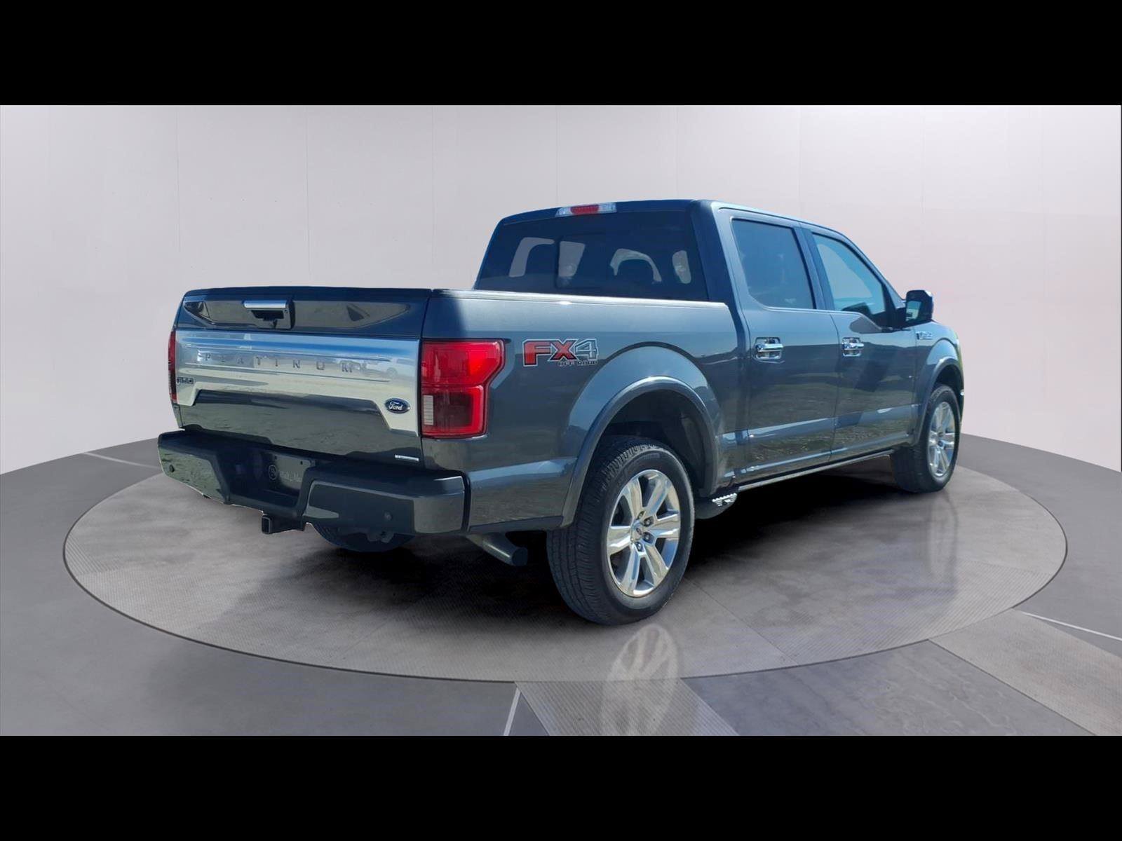 Used 2019 Ford F150 Platinum w/ Equipment Group 701A Luxury AWD/4WD image 5