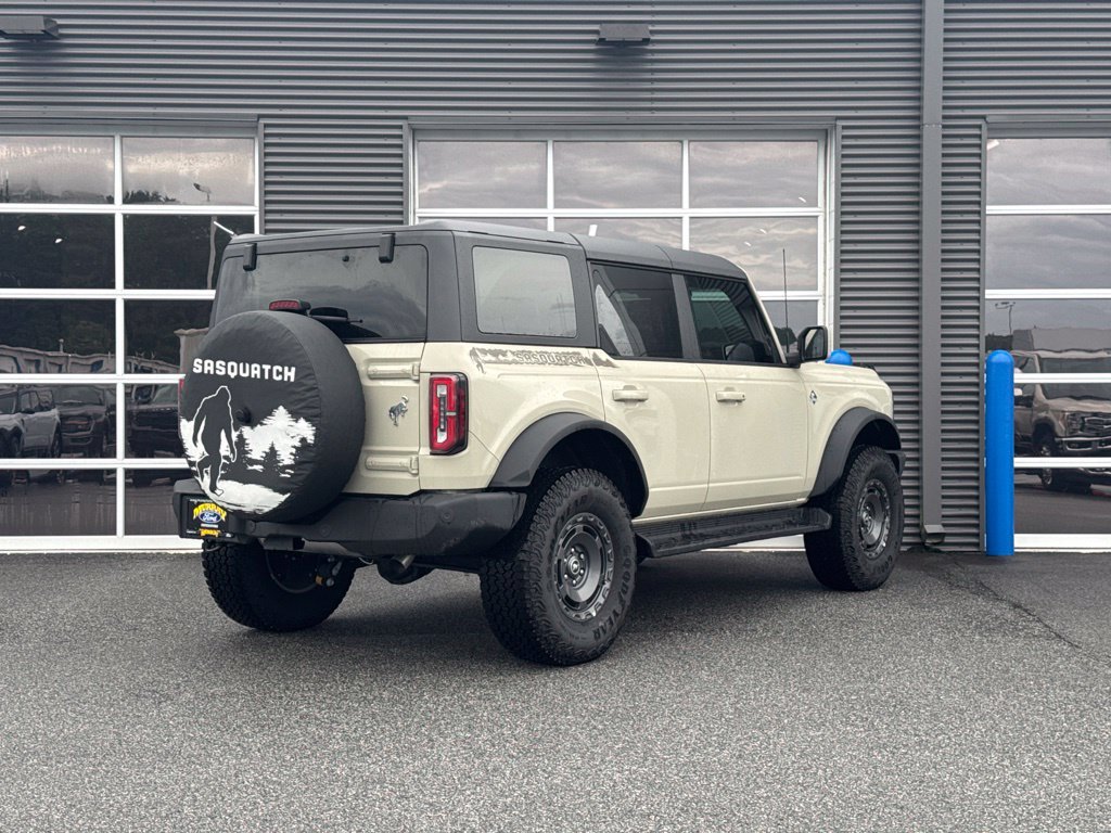 Used 2025 Ford Bronco Outer Banks w/ Sasquatch Package AWD/4WD image 4