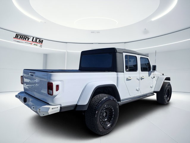 Used 2023 Jeep Gladiator Rubicon w/ Cold Weather Group AWD/4WD image 3