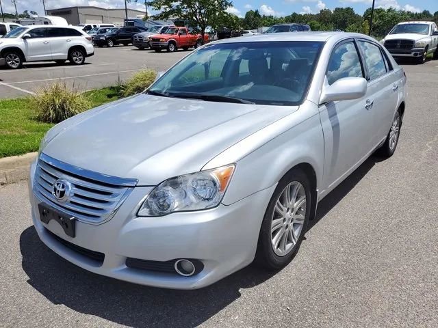 Used 2009 Toyota Avalon Limited image 3