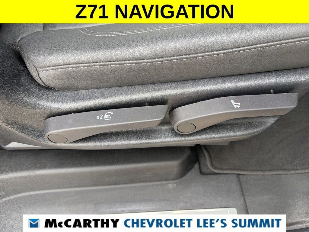 Used 2025 Chevrolet Suburban Z71 AWD/4WD image 37