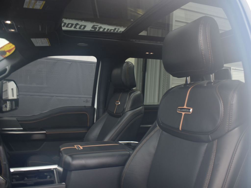 Used 2024 Ford F350 Platinum w/ FX4 Off-Road Package image 40