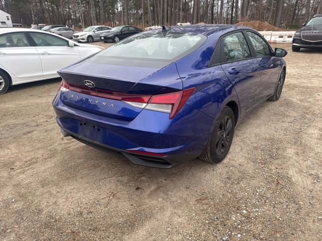Used 2022 Hyundai Elantra SEL w/ Convenience Package image 9
