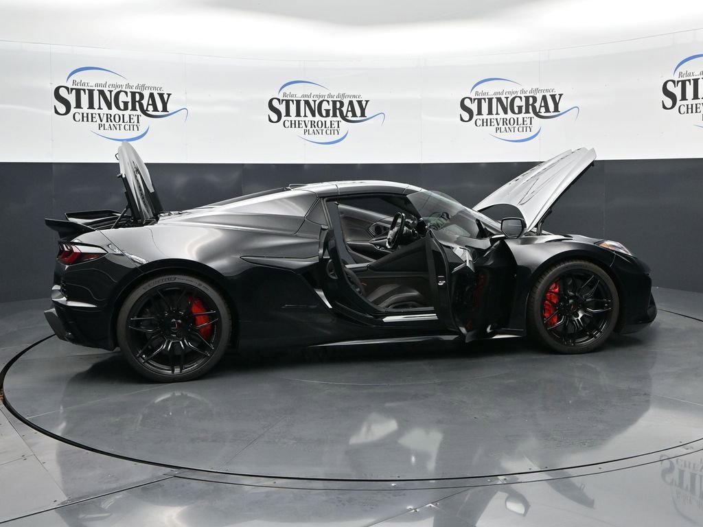 Used 2023 Chevrolet Corvette Z06 w/ Stealth Interior Trim Package image 27