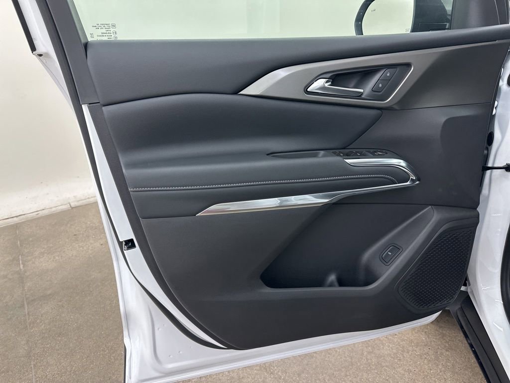 New 2026 Chevrolet Traverse LT w/ Midnight/Sport Edition image 30