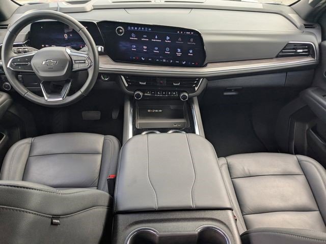 Certified 2025 Chevrolet Suburban Z71 AWD/4WD image 15