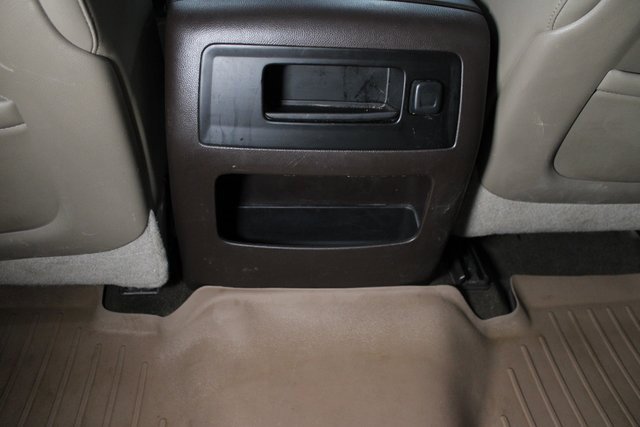 Used 2014 GMC Sierra 1500 SLT w/ SLT Crew Cab Value Package image 33