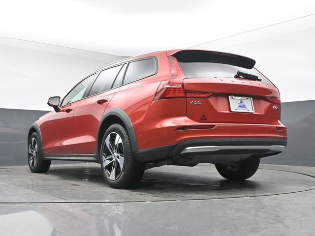 Used 2025 Volvo V60 B5 Cross Country Plus AWD/4WD image 40