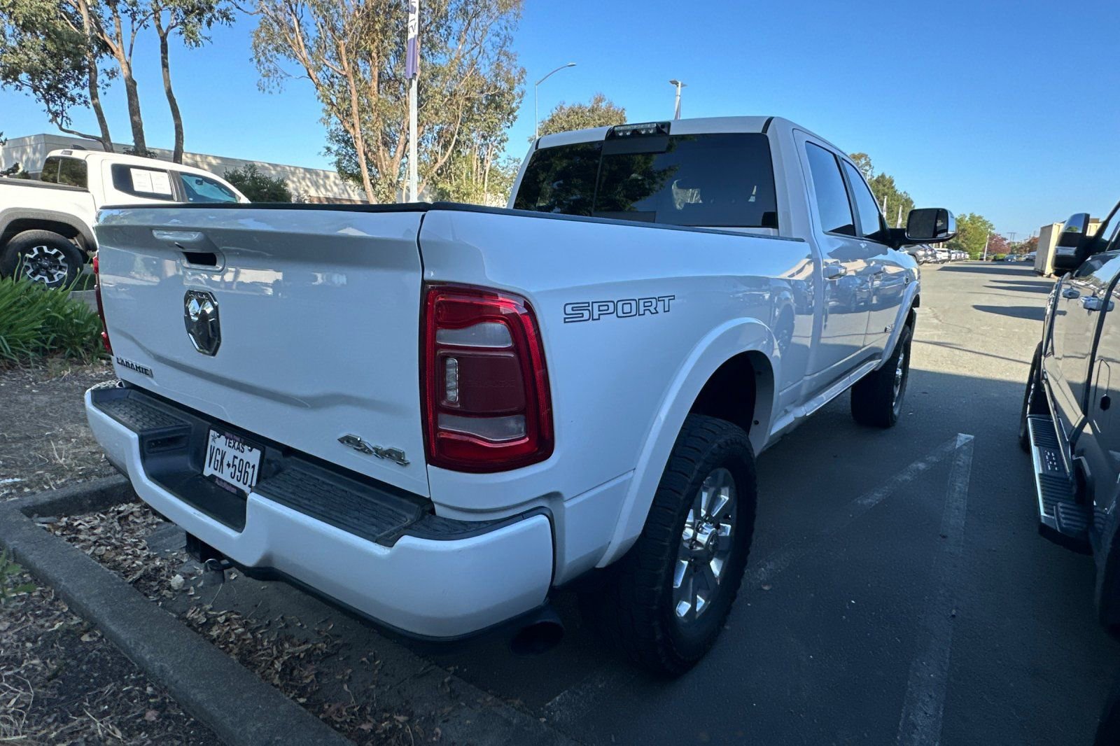 Used 2020 RAM 3500 Laramie AWD/4WD image 5