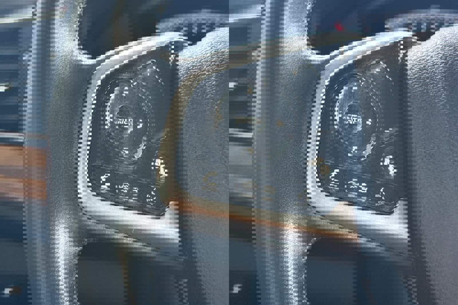 Used 2020 Honda CR-V Touring image 27