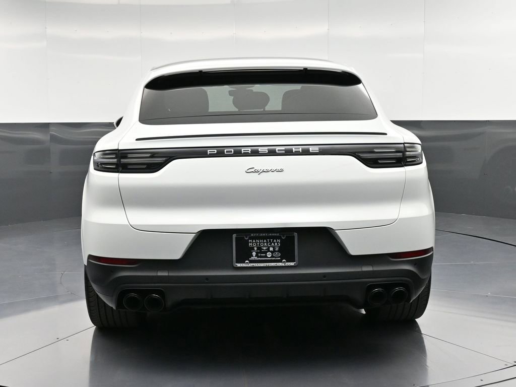 Certified 2022 Porsche Cayenne E-Hybrid Coupe AWD/4WD image 7