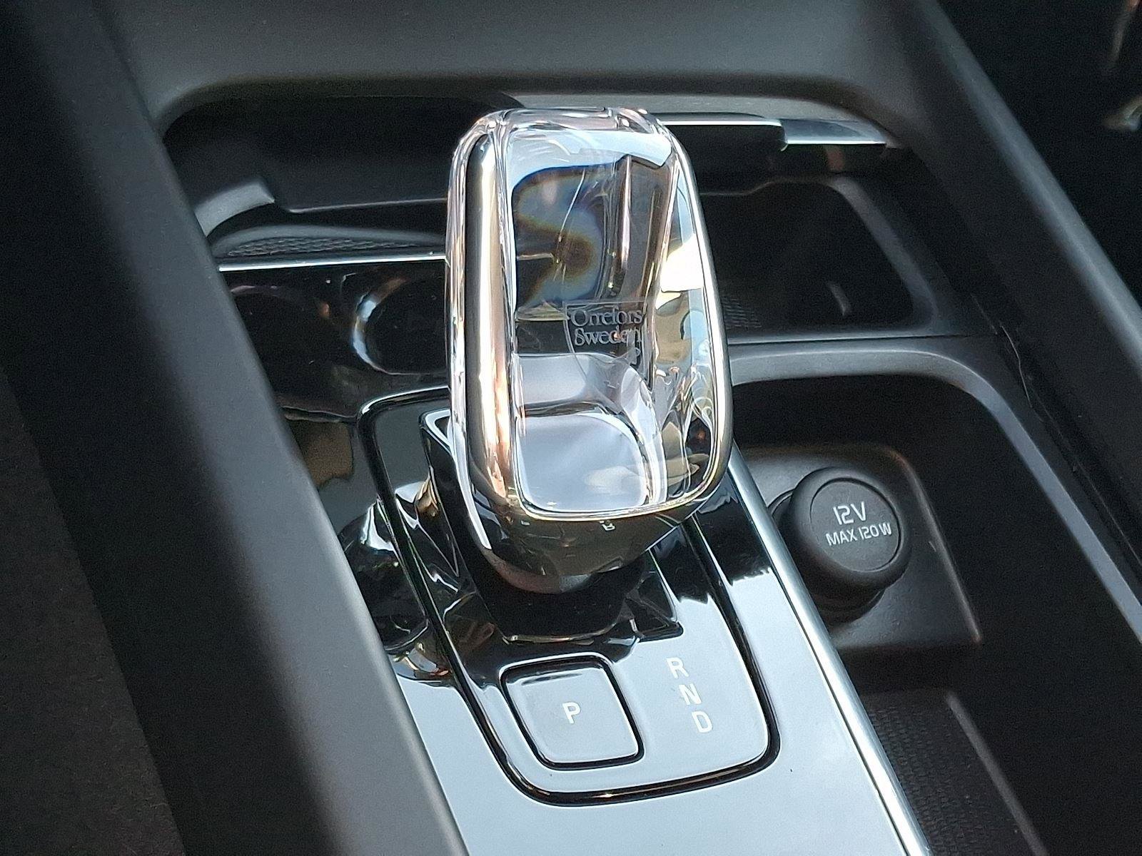 Certified 2025 Volvo V60 B5 Cross Country Ultra image 16