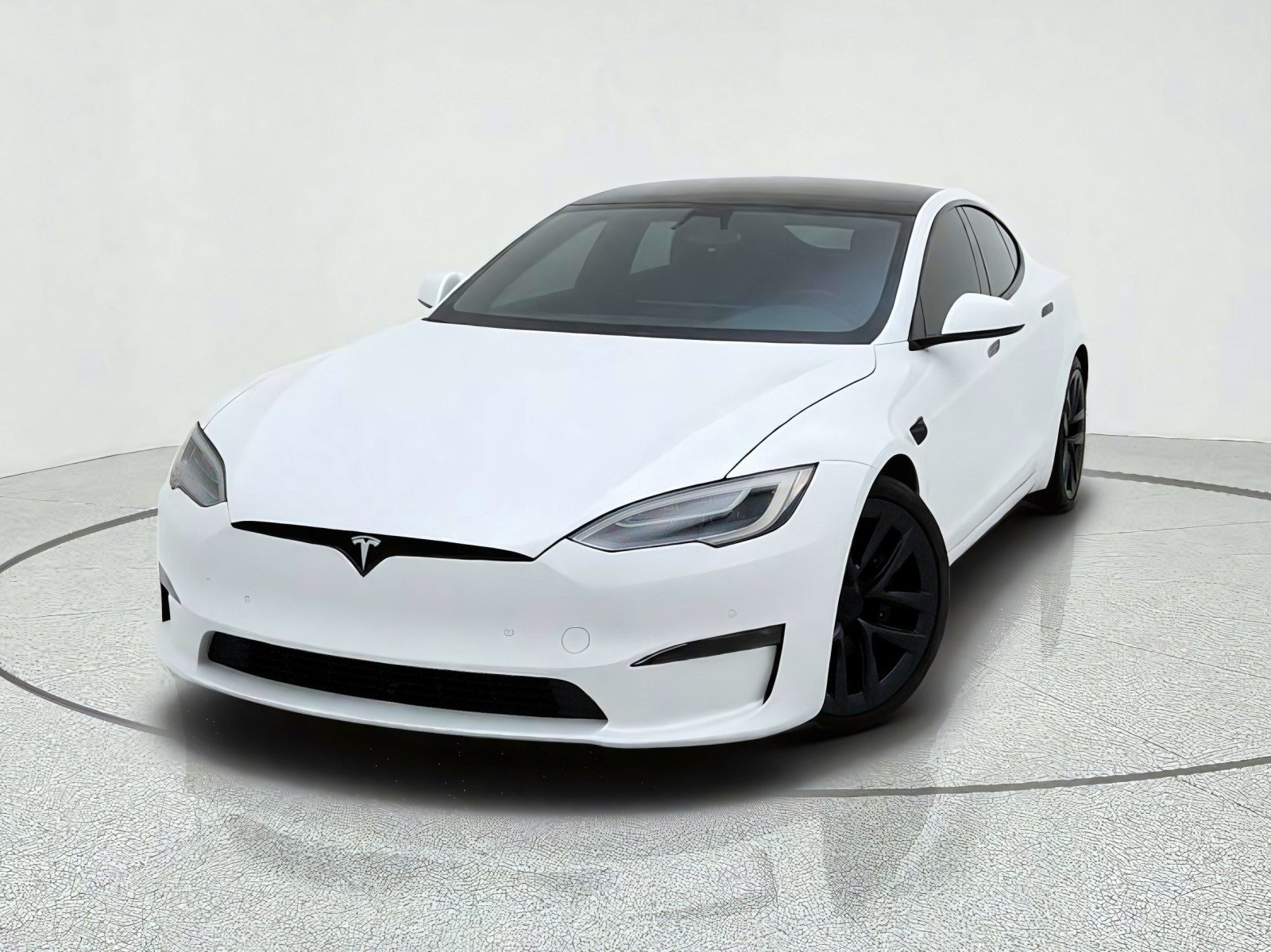 Used 2021 Tesla Model S Plaid AWD/4WD image 2