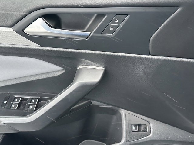 Certified 2025 Volkswagen Jetta SE image 15