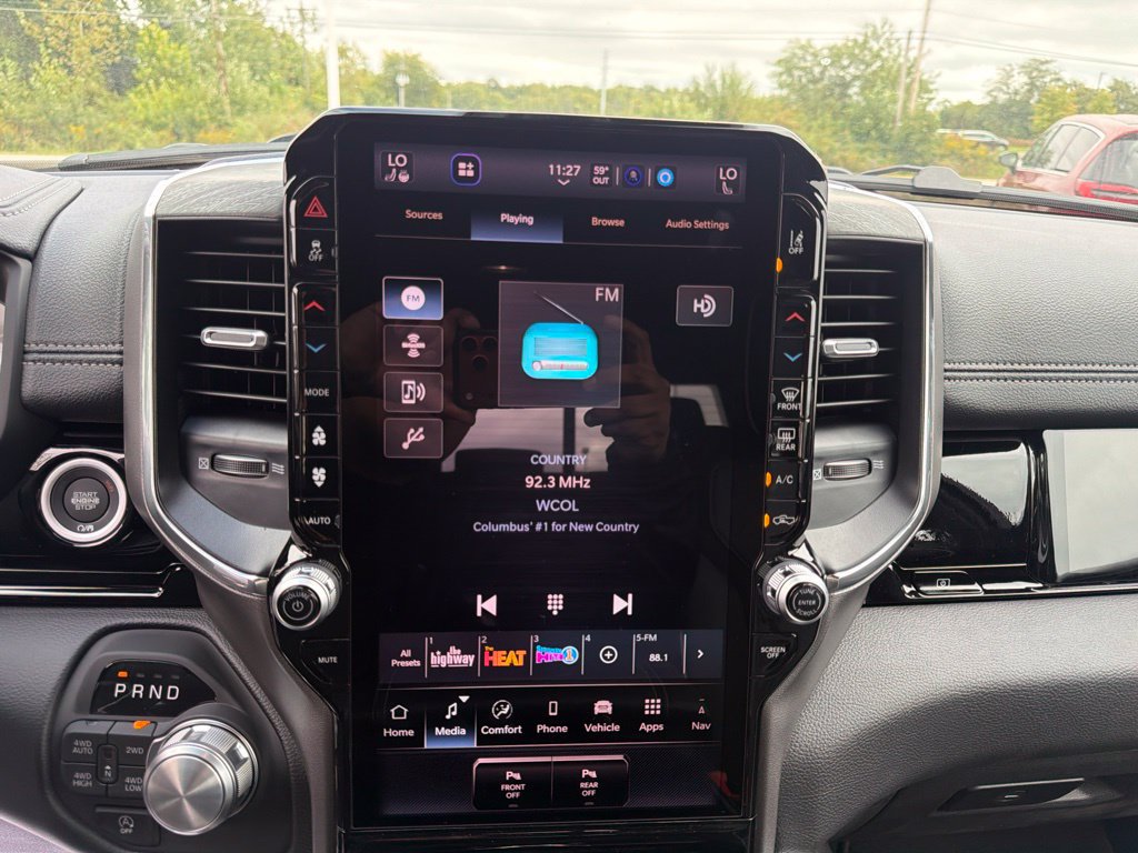 New 2026 RAM 1500 Laramie AWD/4WD image 23
