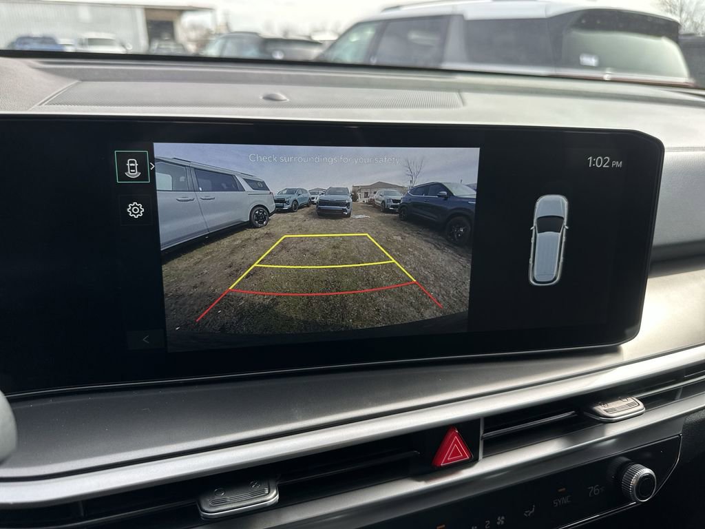 New 2026 Kia Sorento S FWD image 17