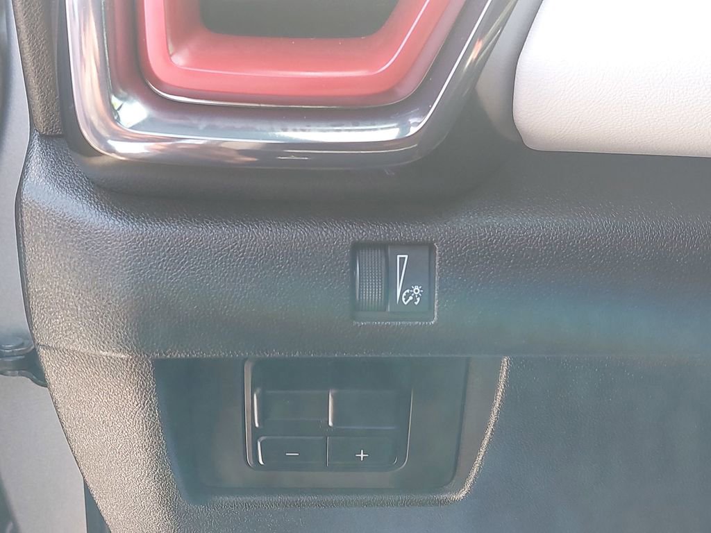 Used 2025 GMC Canyon AT4 w/ AT4X Package image 22