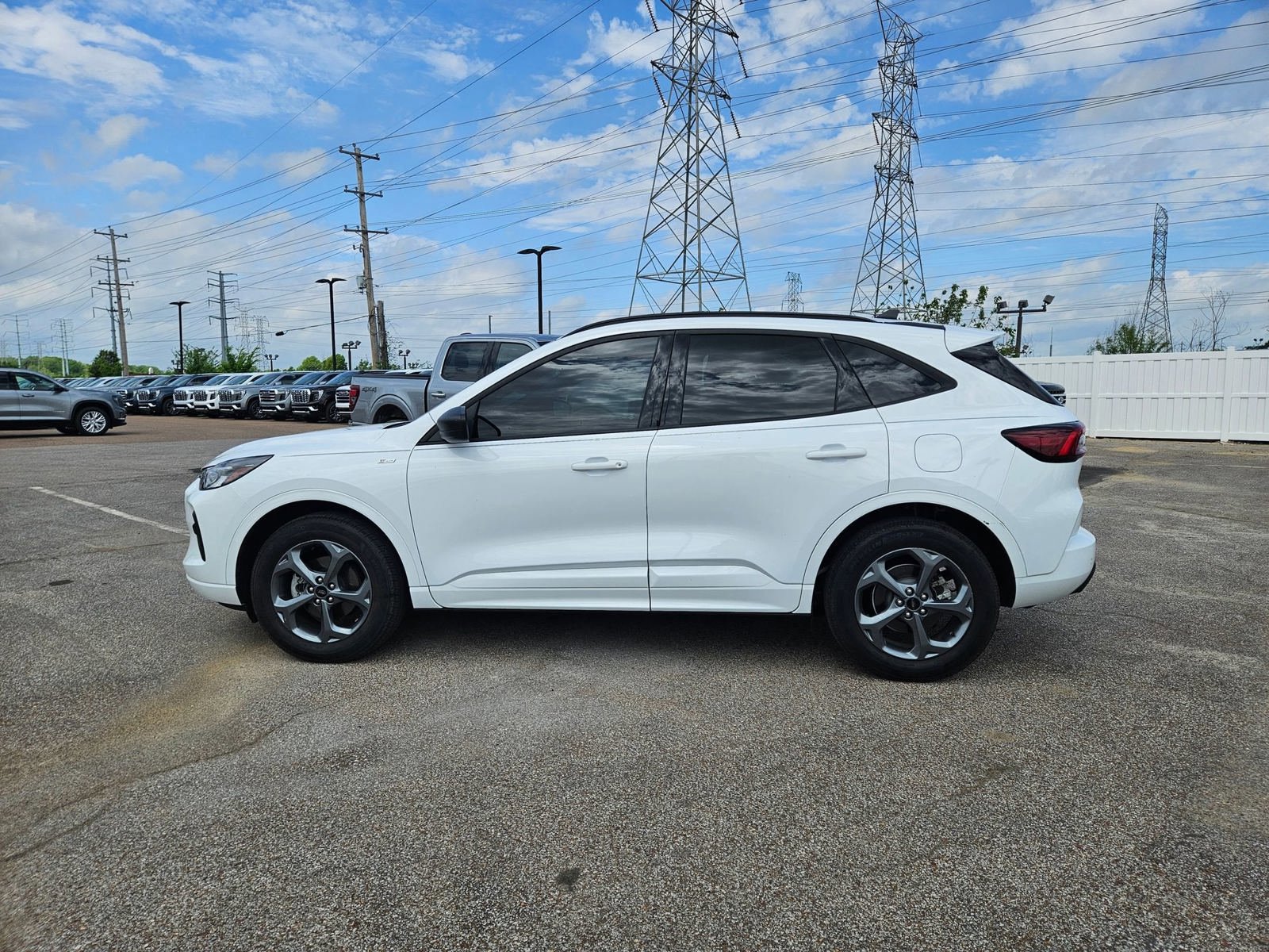 Used 2023 Ford Escape ST-Line w/ Tech Pack #1 image 2