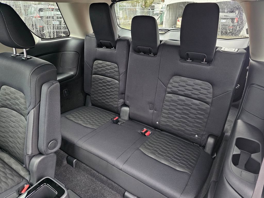 New 2025 Nissan Pathfinder SV w/ SV Premium Package image 23