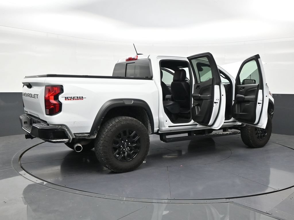 Used 2024 Chevrolet Colorado Trail Boss w/ Advanced Trailering Package AWD/4WD image 28