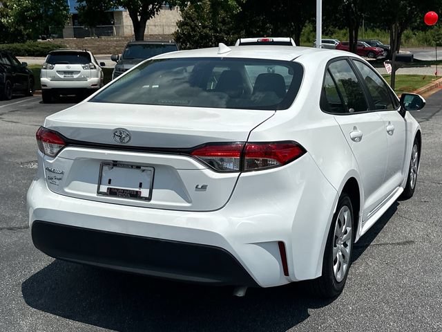 Used 2023 Toyota Corolla LE FWD image 3