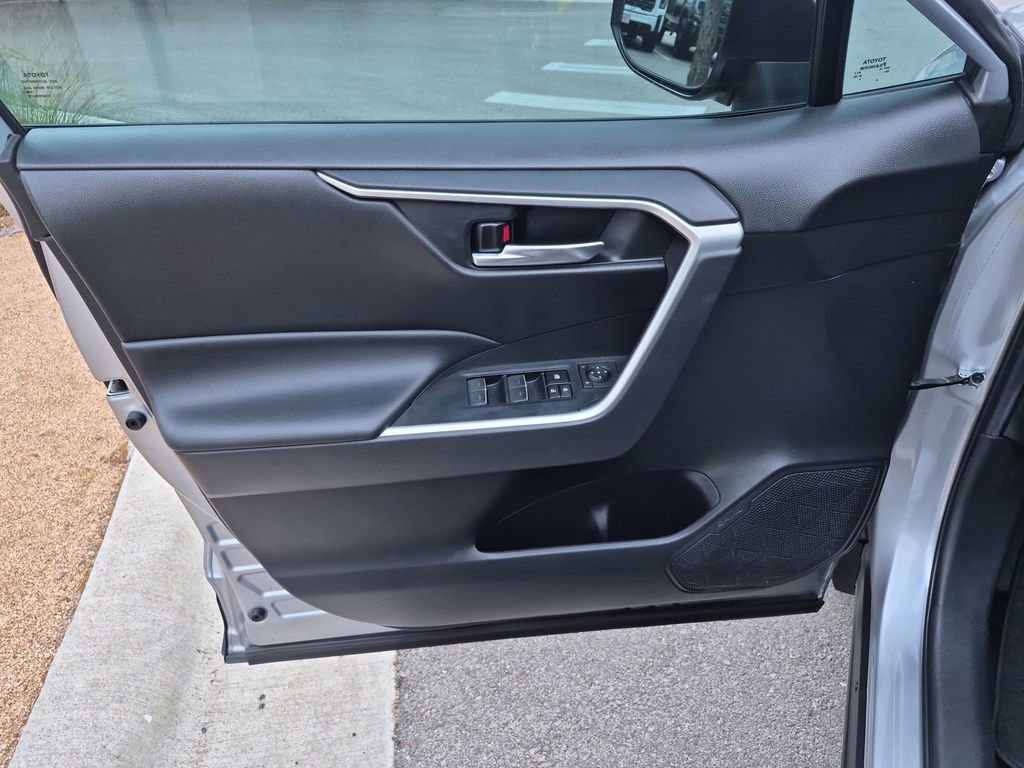 Used 2023 Toyota RAV4 XLE w/ Convenience Package FWD image 16