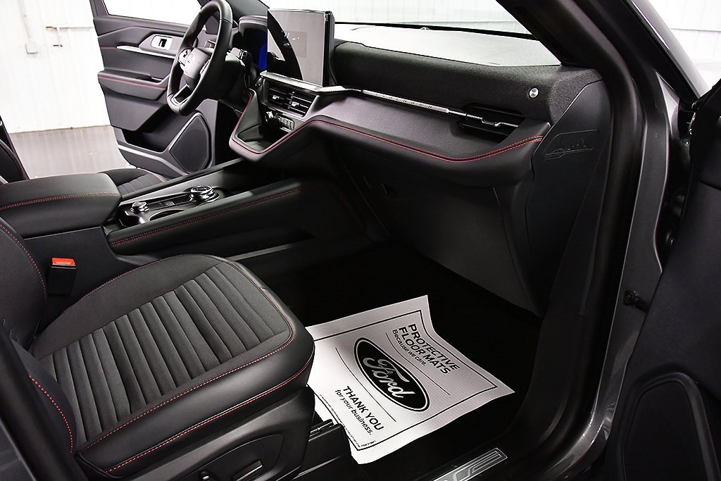 New 2026 Ford Explorer ST-Line image 29