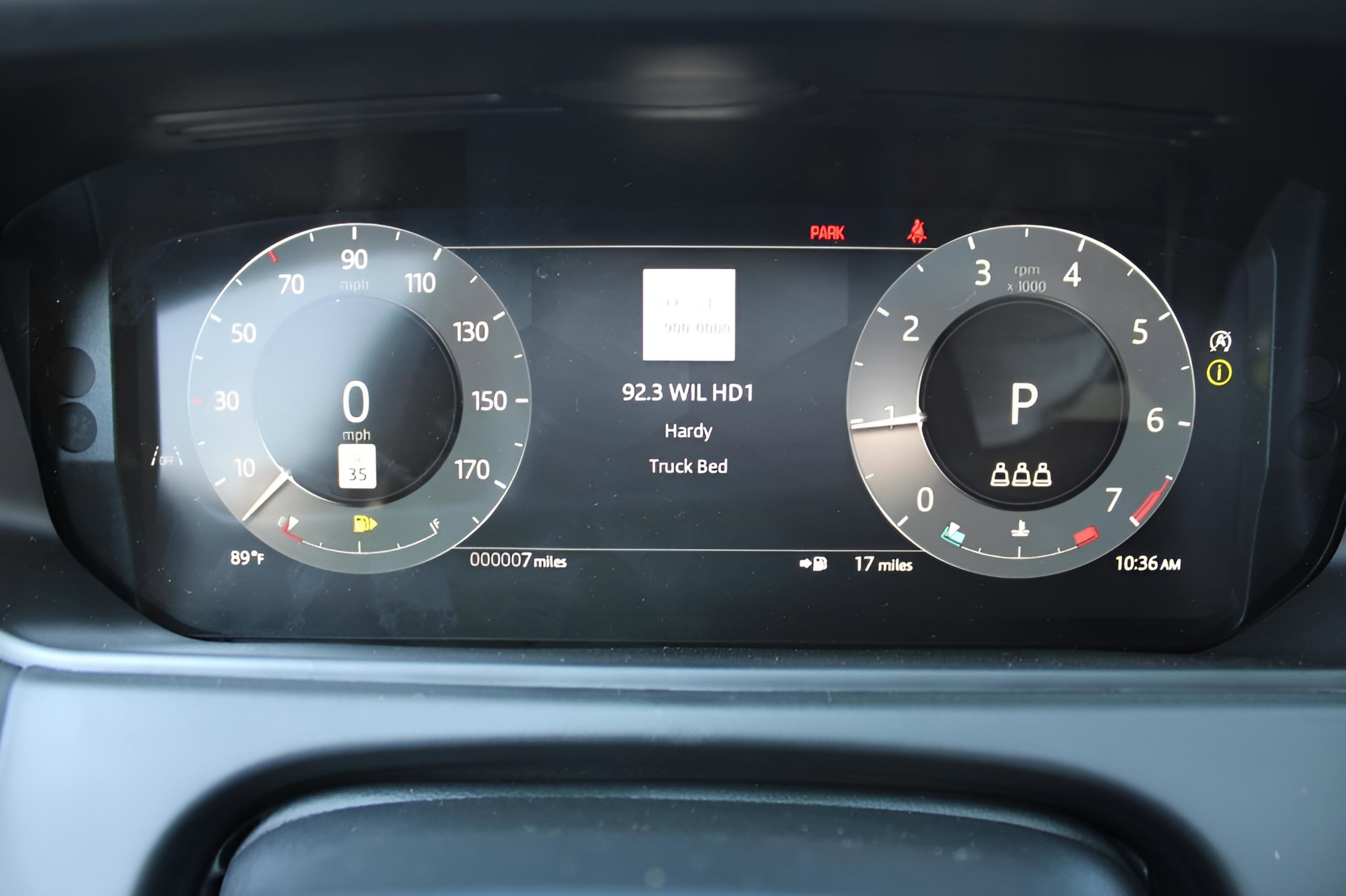 Used 2025 Land Rover Range Rover Velar Dynamic SE image 24