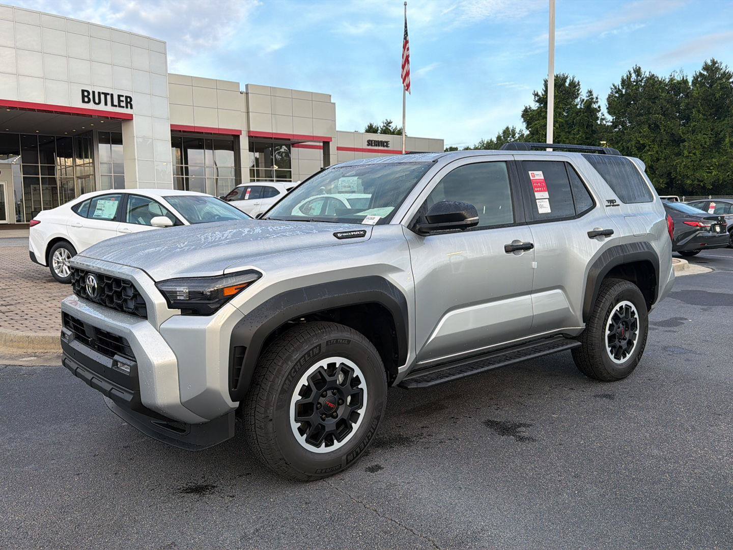 New 2026 Toyota 4Runner TRD Off-Road Premium AWD/4WD image 2