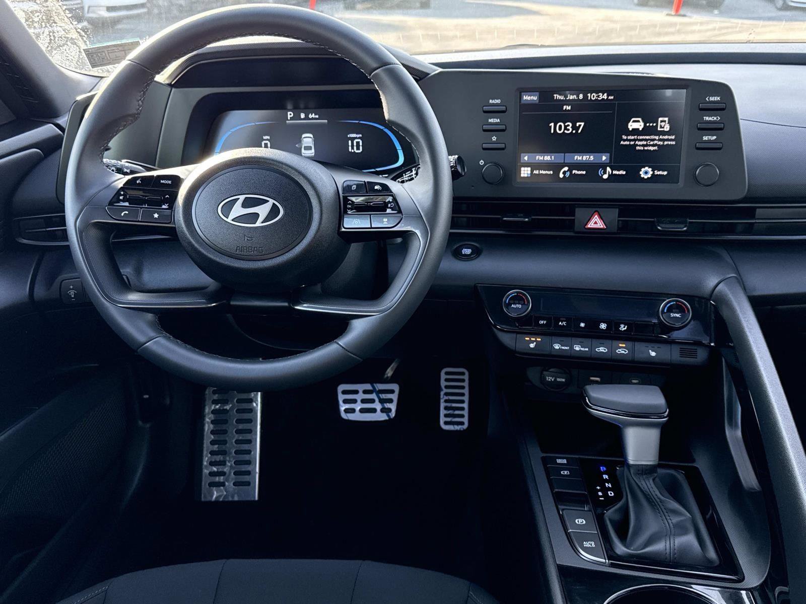 New 2026 Hyundai Elantra SEL image 2