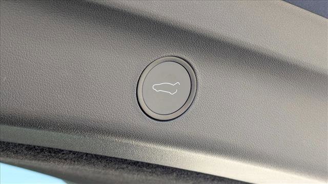 Used 2022 Tesla Model Y Performance image 7