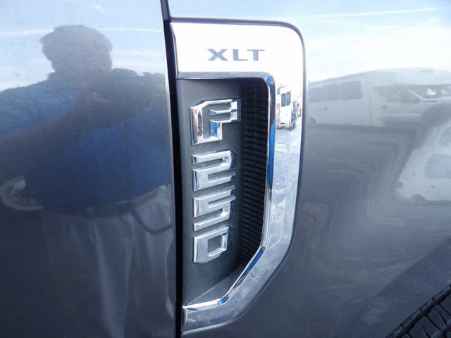 Used 2017 Ford F250 XLT w/ XLT Value Package AWD/4WD image 17