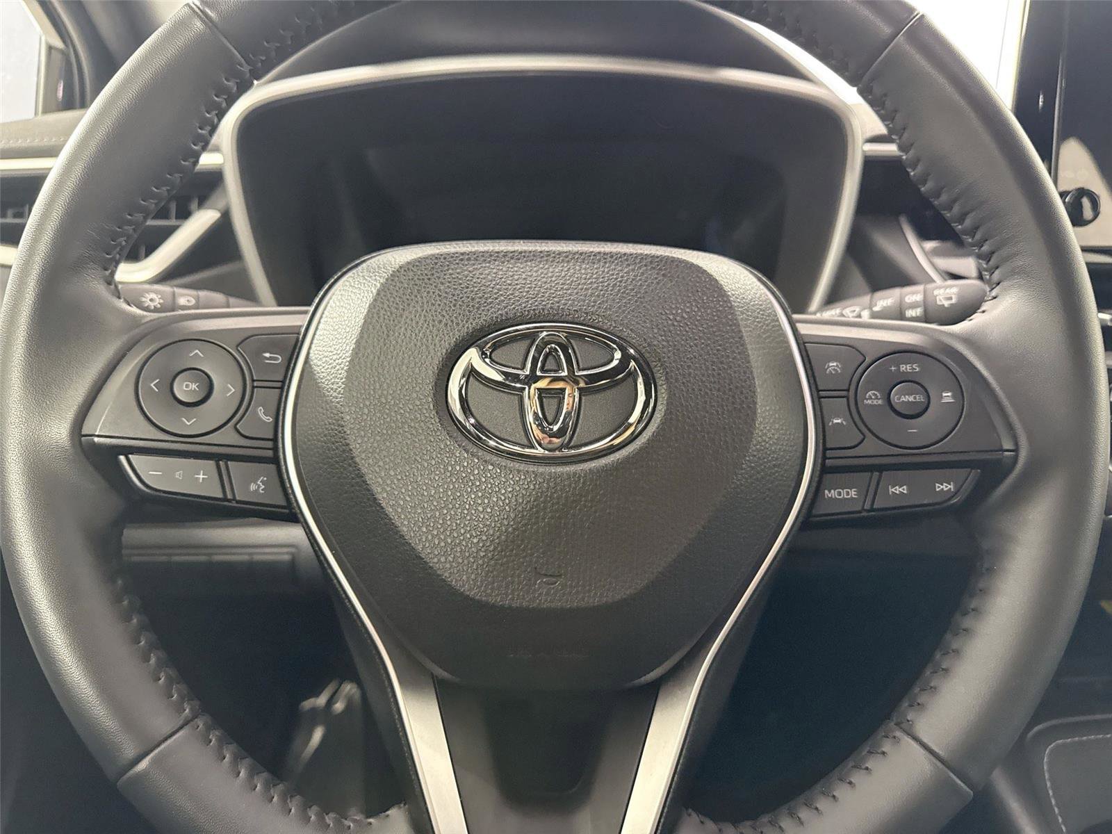 Certified 2025 Toyota Corolla XSE FWD image 17