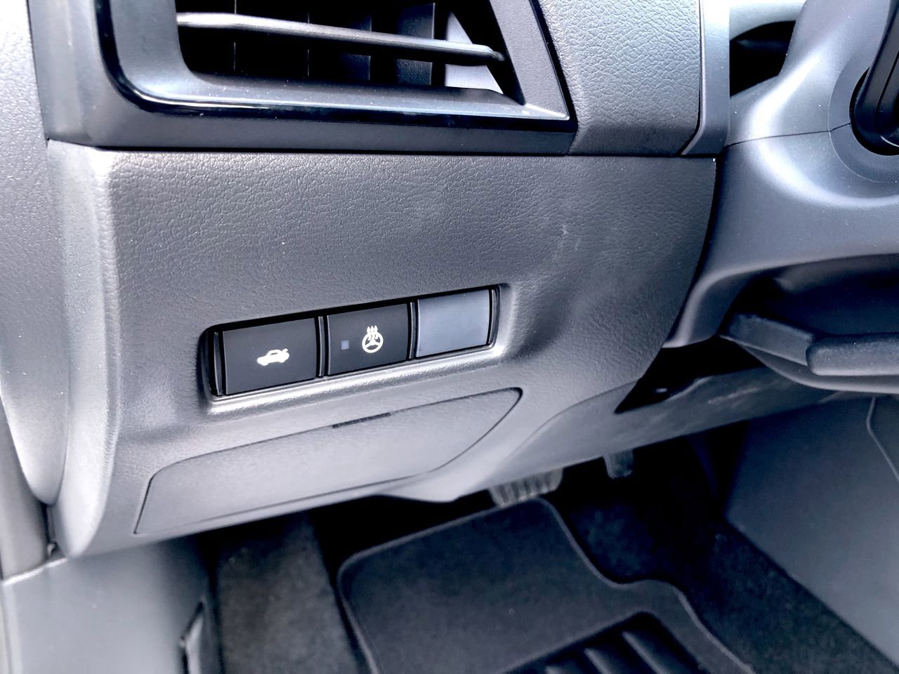 New 2026 Nissan Sentra SV w/ SV Convenience Package image 18