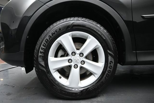 Used 2014 Toyota RAV4 XLE FWD image 30