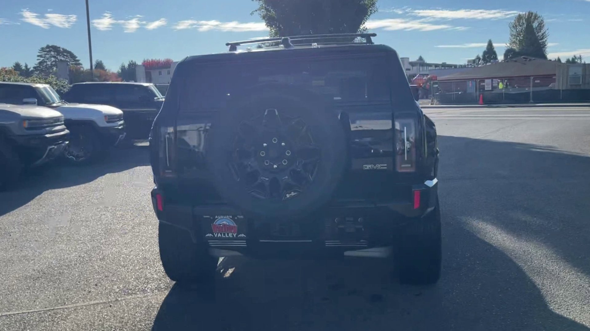 New 2026 GMC Hummer EV SUV w/ LPO, Roof Cross Rail Package image 74