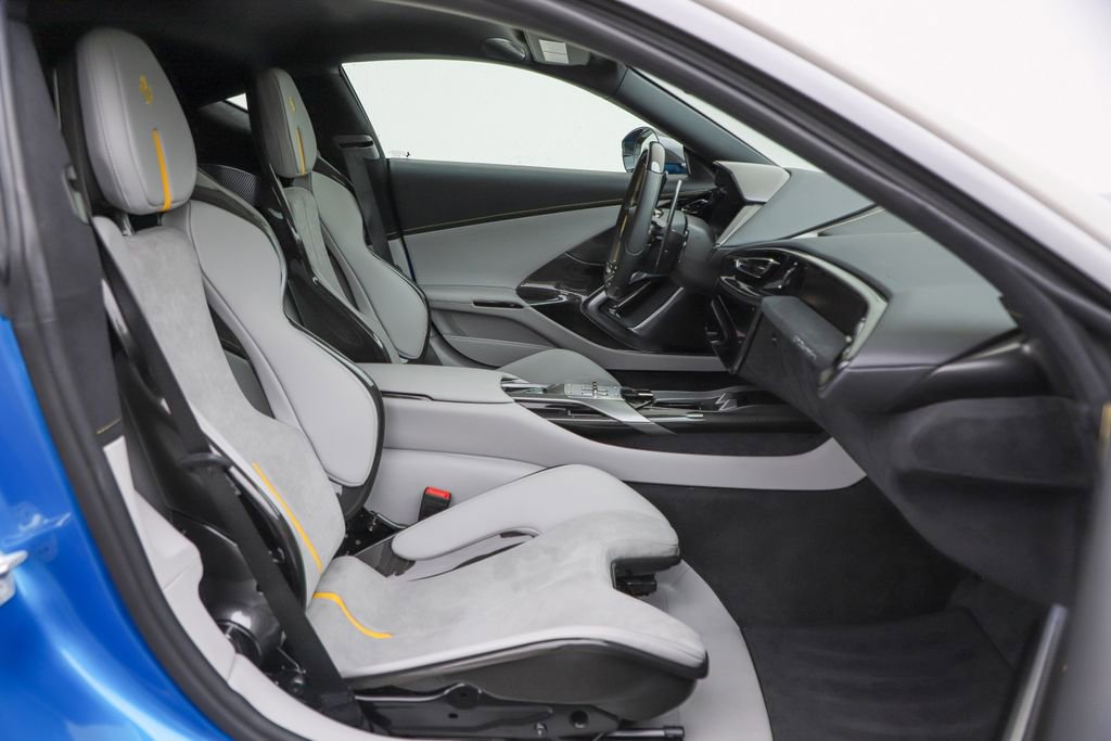 Certified 2025 Ferrari 12Cilindri RWD image 56